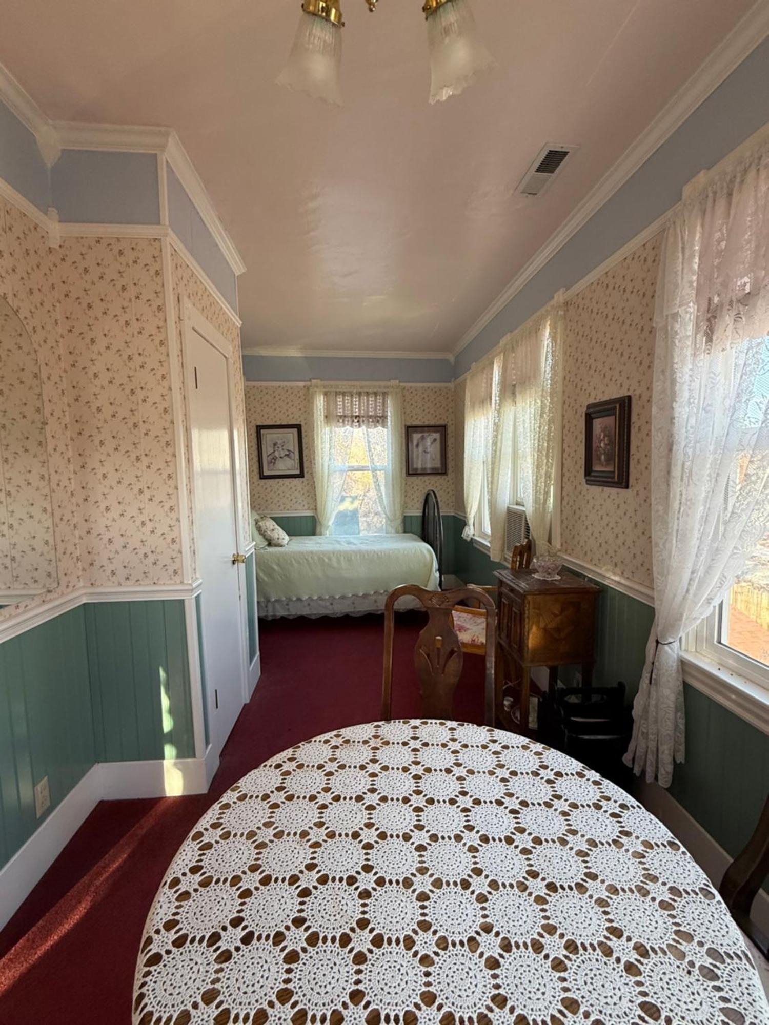 Roseberry House Bed And Breakfast Susanville Buitenkant foto