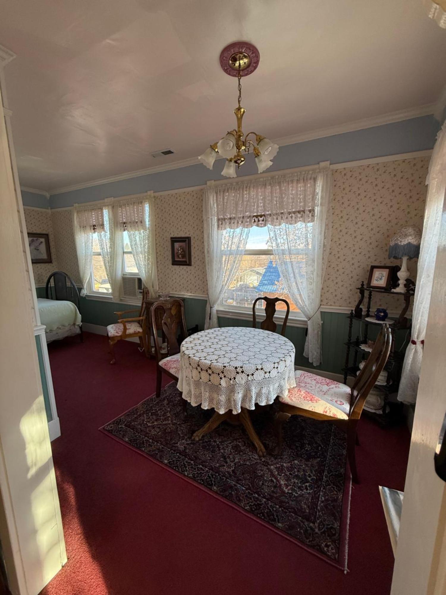 Roseberry House Bed And Breakfast Susanville Buitenkant foto