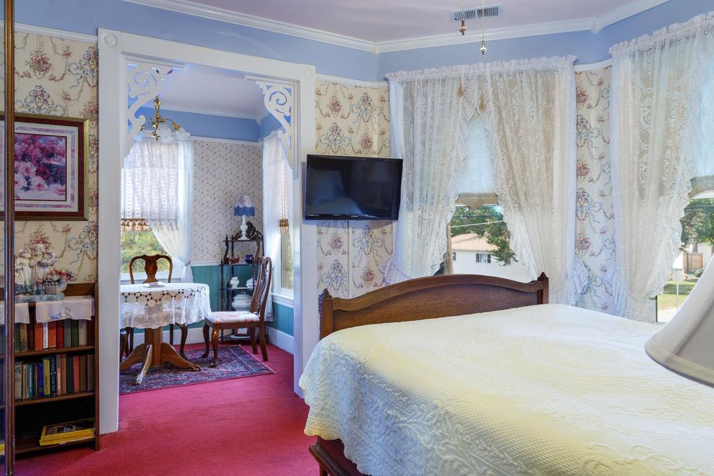Roseberry House Bed And Breakfast Susanville Buitenkant foto