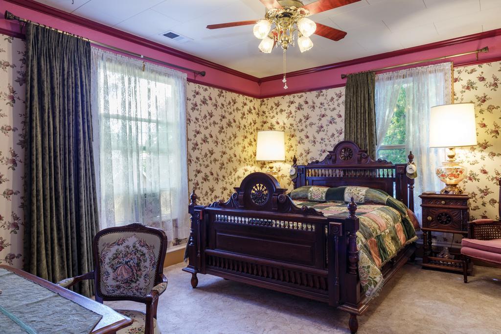 Roseberry House Bed And Breakfast Susanville Buitenkant foto
