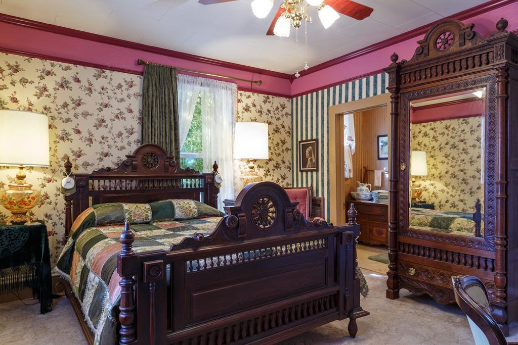 Roseberry House Bed And Breakfast Susanville Buitenkant foto